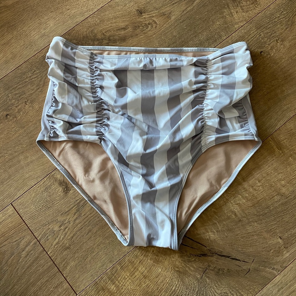 Kortni Jeane Maternity bottoms
